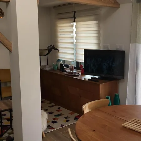 Maison Au Bord Du Pour 4 Pers. + Enfants, Nature Et Tranquillite, Animaux Admis - Fr-1-589-803 * Sanchey